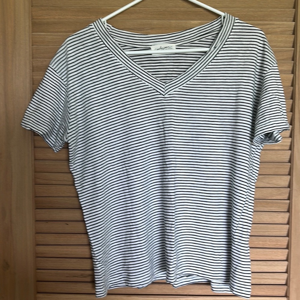 Carly Jean Los Angeles tee